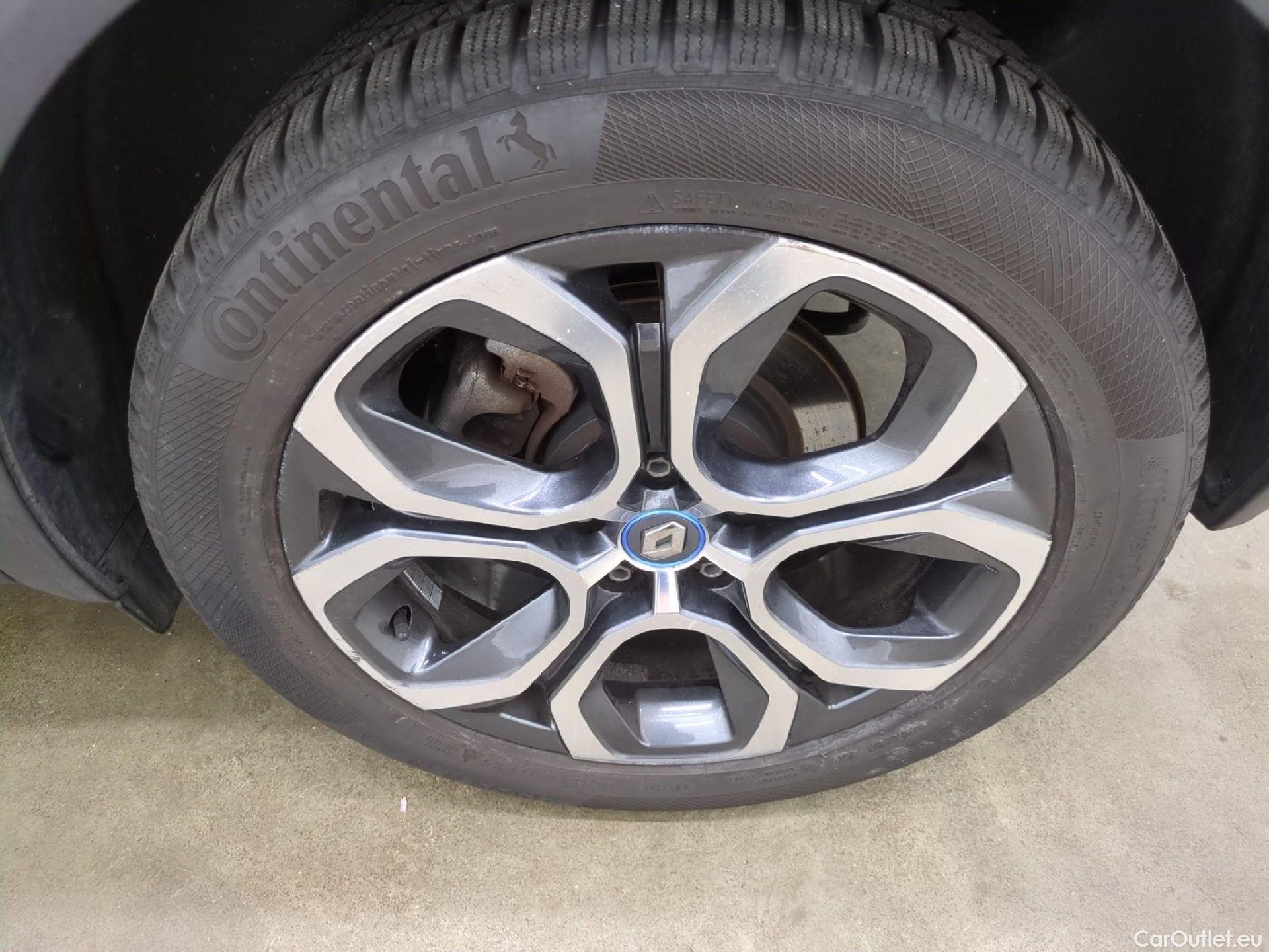  Renault  Captur RENAULT  / 2019 / 5P / SUV Intens E-TECH Plug-in 160 -21 #3
