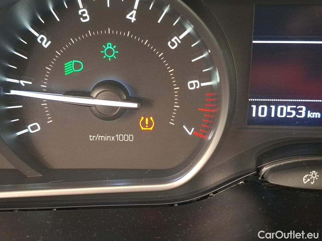  Peugeot  208  Allure Business 1.2 PureTech 110CV BVM6 E6dT #15