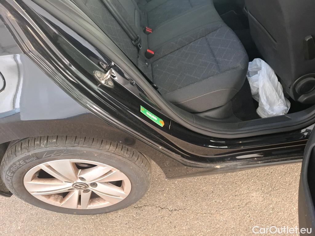  Volkswagen  Golf  VOLKSWAGEN / 2020 / 5P / Berline 2.0 TDI SCR 115 DSG7 Life Busi #16