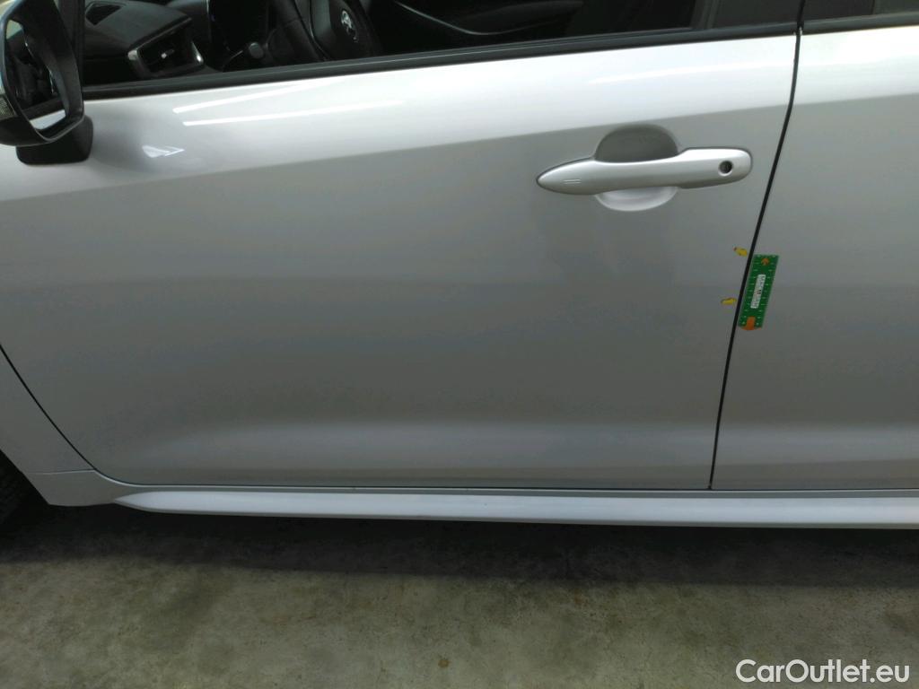  Toyota  Corolla TOYOTA  Touring Sports / 2018 / 5P / Break Hybride 122h Dynamic Business Supp Lomb #17