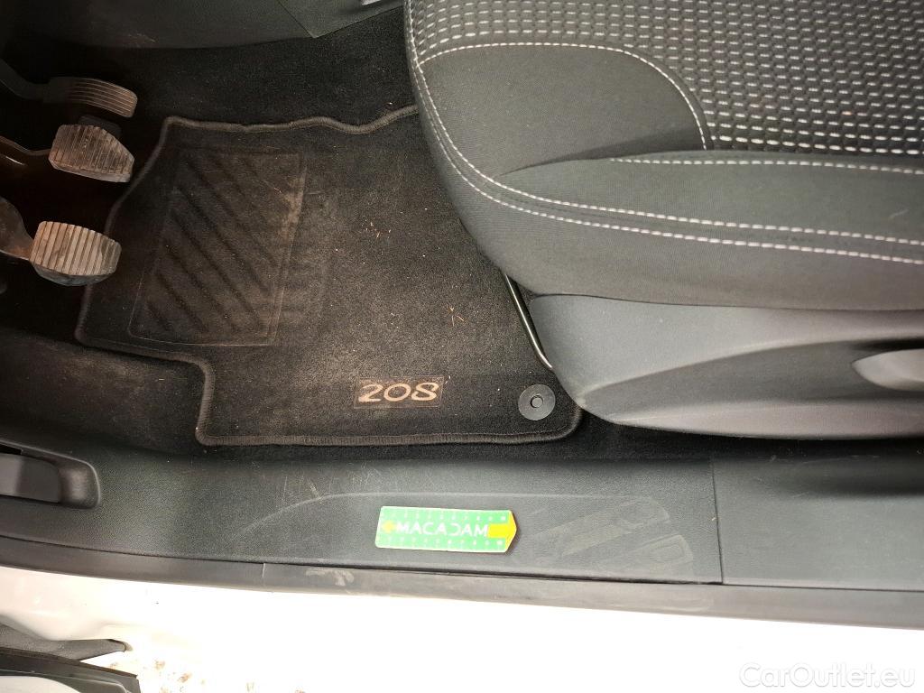  Peugeot  208  Allure Business 1.2 PureTech 110CV BVM6 E6dT #10
