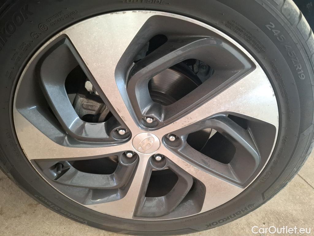  Hyundai  Tucson  Executive 2WD 1.7 CRDi 140CV BVA7 E6 #2