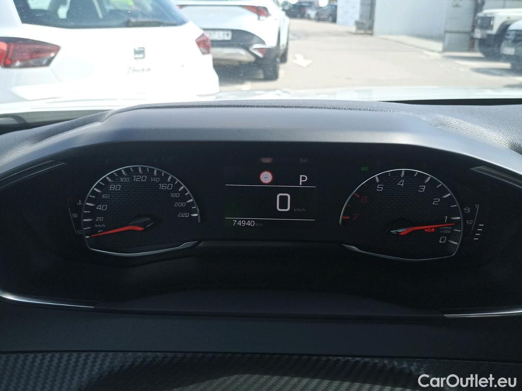  Peugeot  2008 PEUGEOT  / 5P / Active Pack BlueHDI 130 CV EAT8 #19