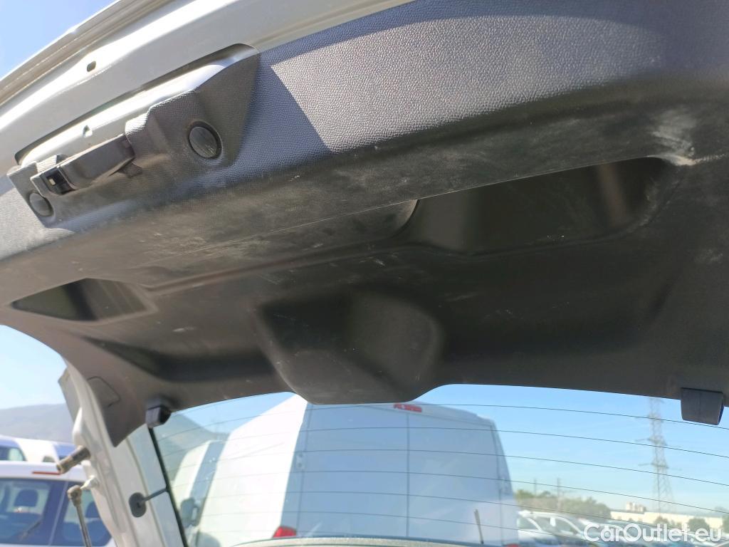  Opel  Corsa OPEL  / 2019 / 5P / berlina con portón 1.2T XHL 74kW (100CV) Edition (AC4) #14