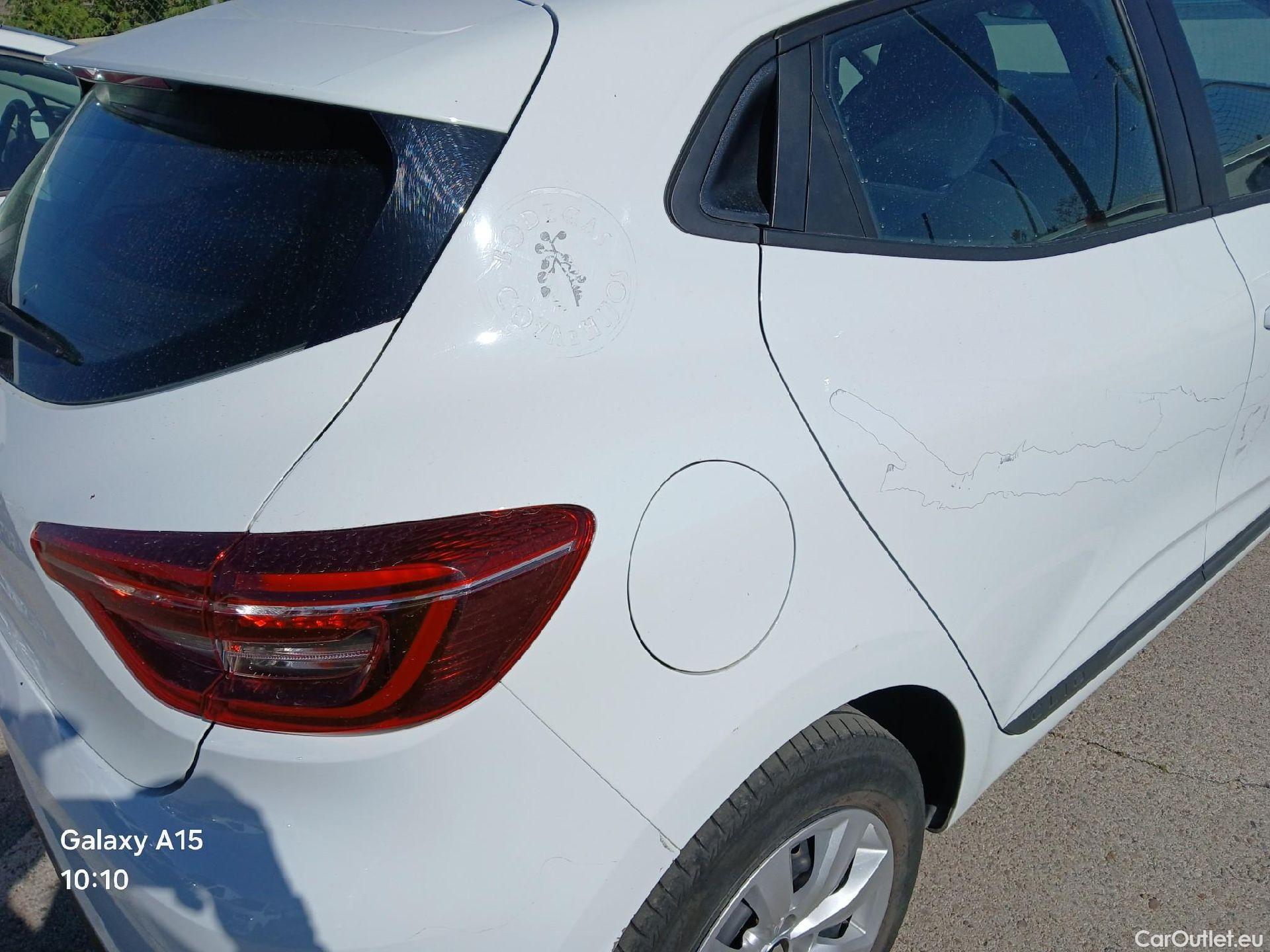  Renault  Clio RENAULT  / 2019 / 5P / berlina con portón Business Blue dCi 74kW (100CV) #17
