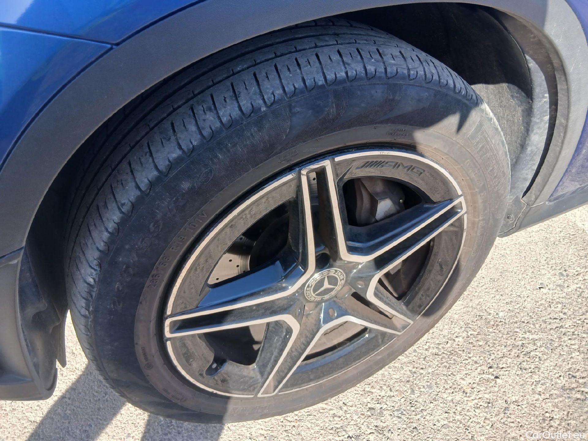  Mercedes  G-Klasee MERCEDES-BENZ GLC Coupé / 2019 / 5P / coupé GLC 300 de 4MATIC #3