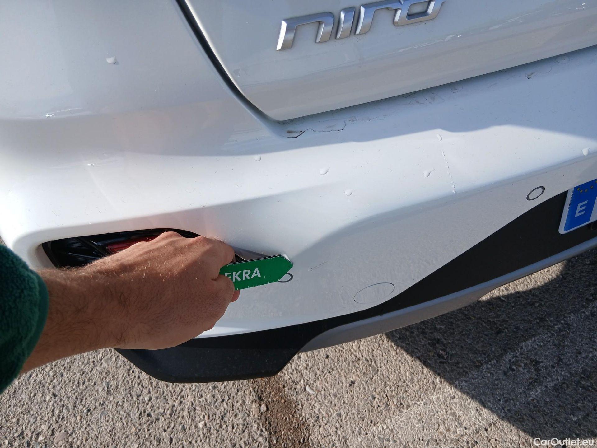  KIA  Niro KIA  / 2019 / 5P / crossover 1.6 GDi HEV 104kW (141CV) Emotion #9