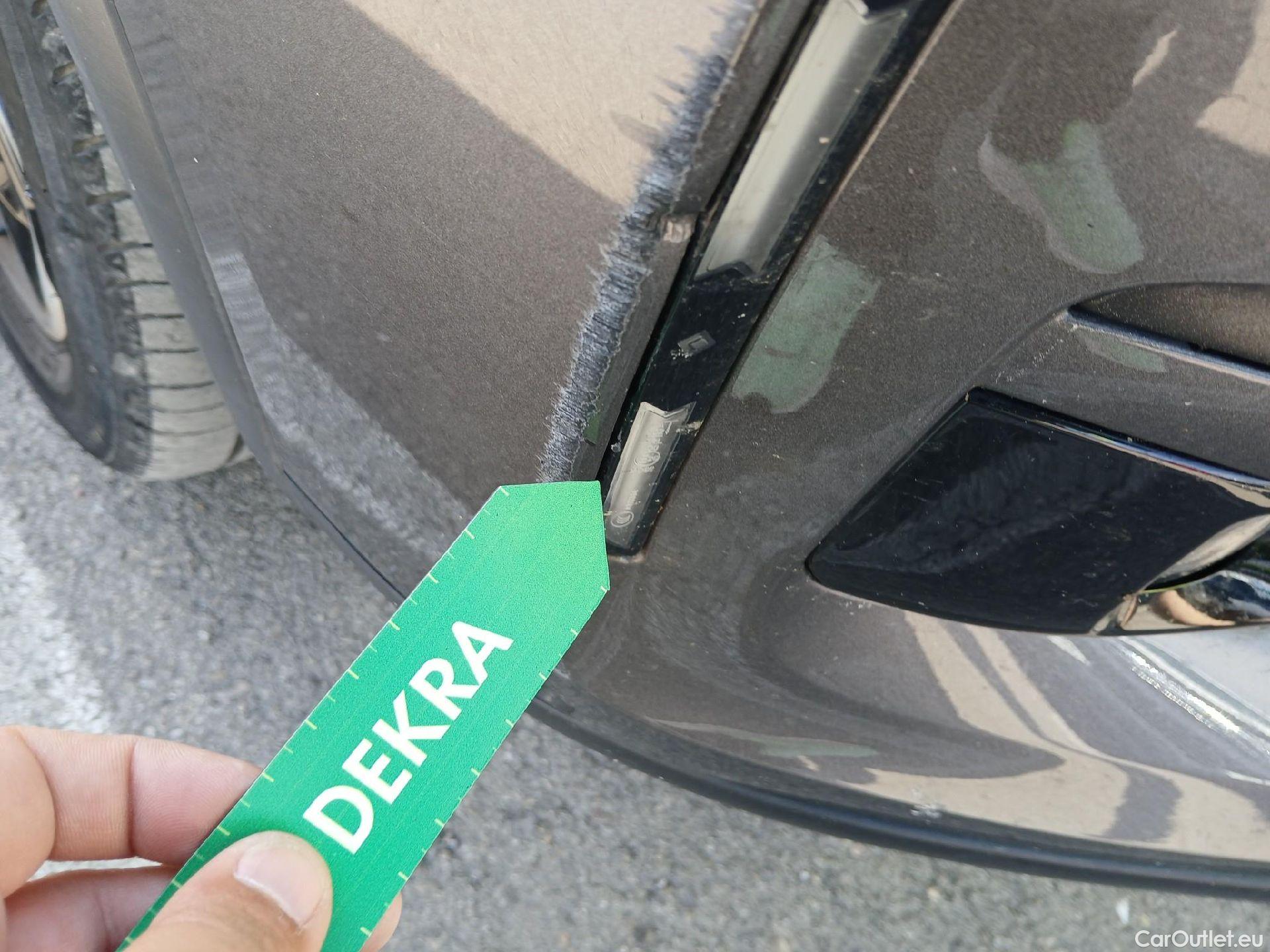  DS  DS7 DS DS 7 Crossback / 2017 / 5P / todoterreno BlueHDi DE 96kW (130CV) AT. PERF.LINE  #25