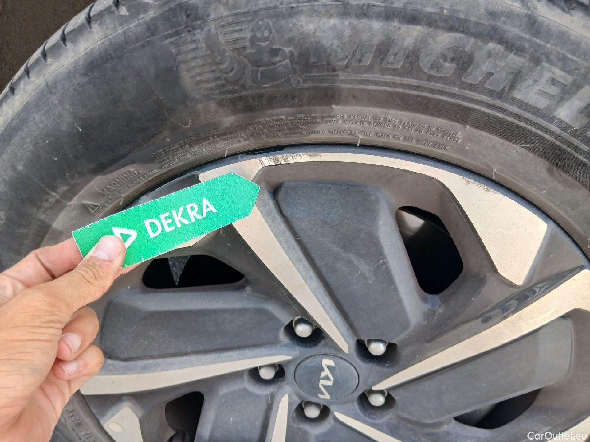  KIA  Sportage KIA  / 2022 / 5P / todoterreno 1.6 T-GDi 110kW (150CV) Drive 4x2 #30
