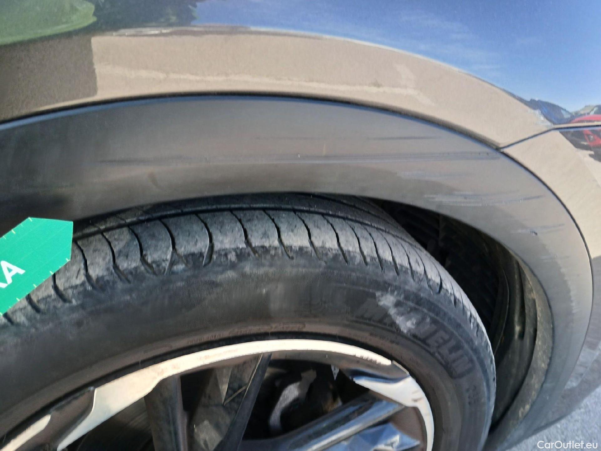 DS  DS7 DS DS 7 Crossback / 2017 / 5P / todoterreno BlueHDi DE 96kW (130CV) AT. PERF.LINE  #80