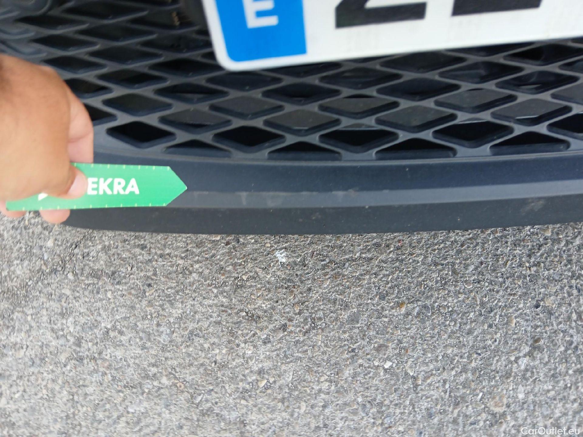 Toyota  C-HR TOYOTA  / 2016 / 5P / todoterreno 1.8 125H Advance (CX) #11