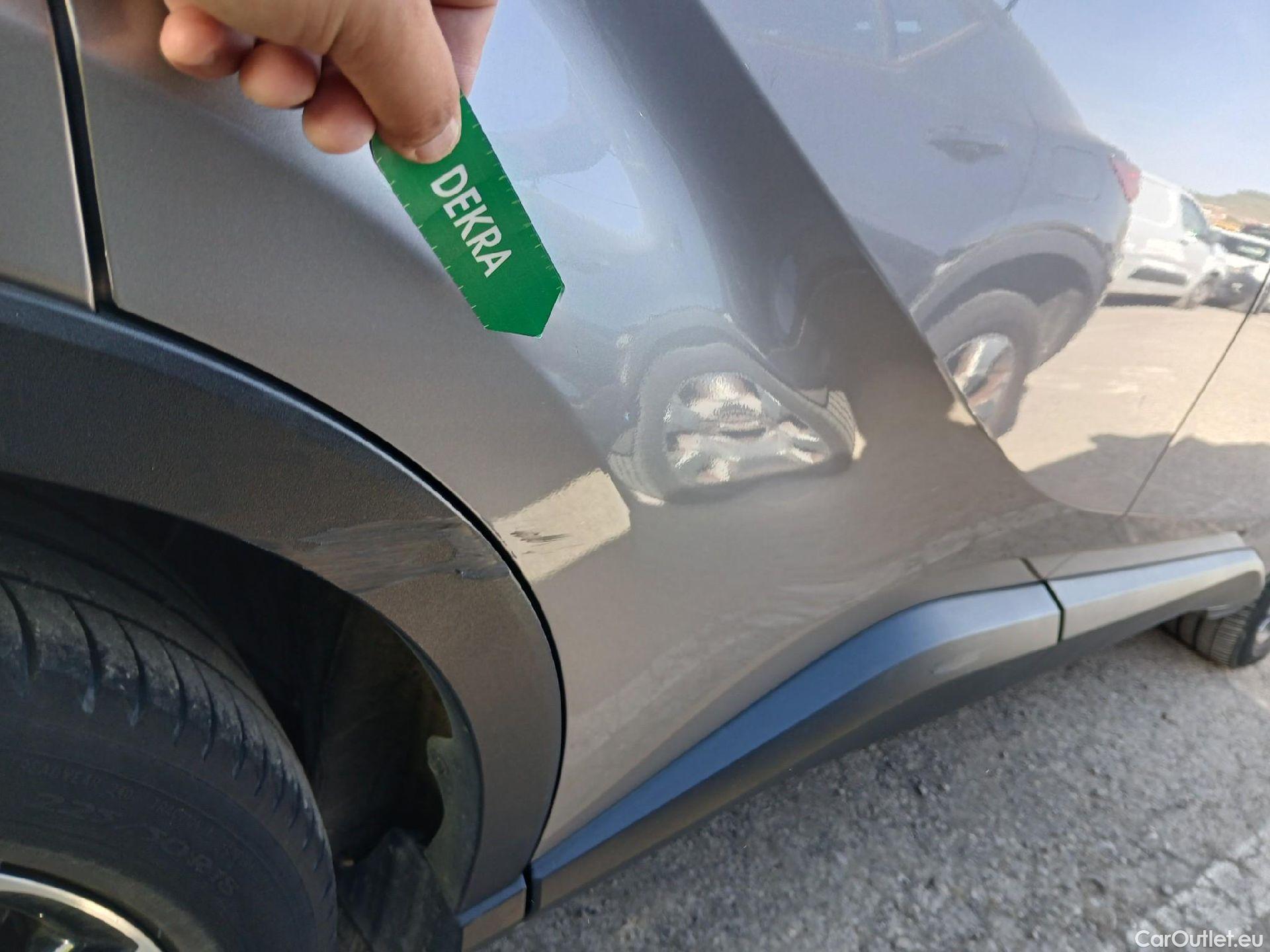  Toyota  C-HR TOYOTA  / 2016 / 5P / todoterreno 1.8 125H Advance (CX) #41