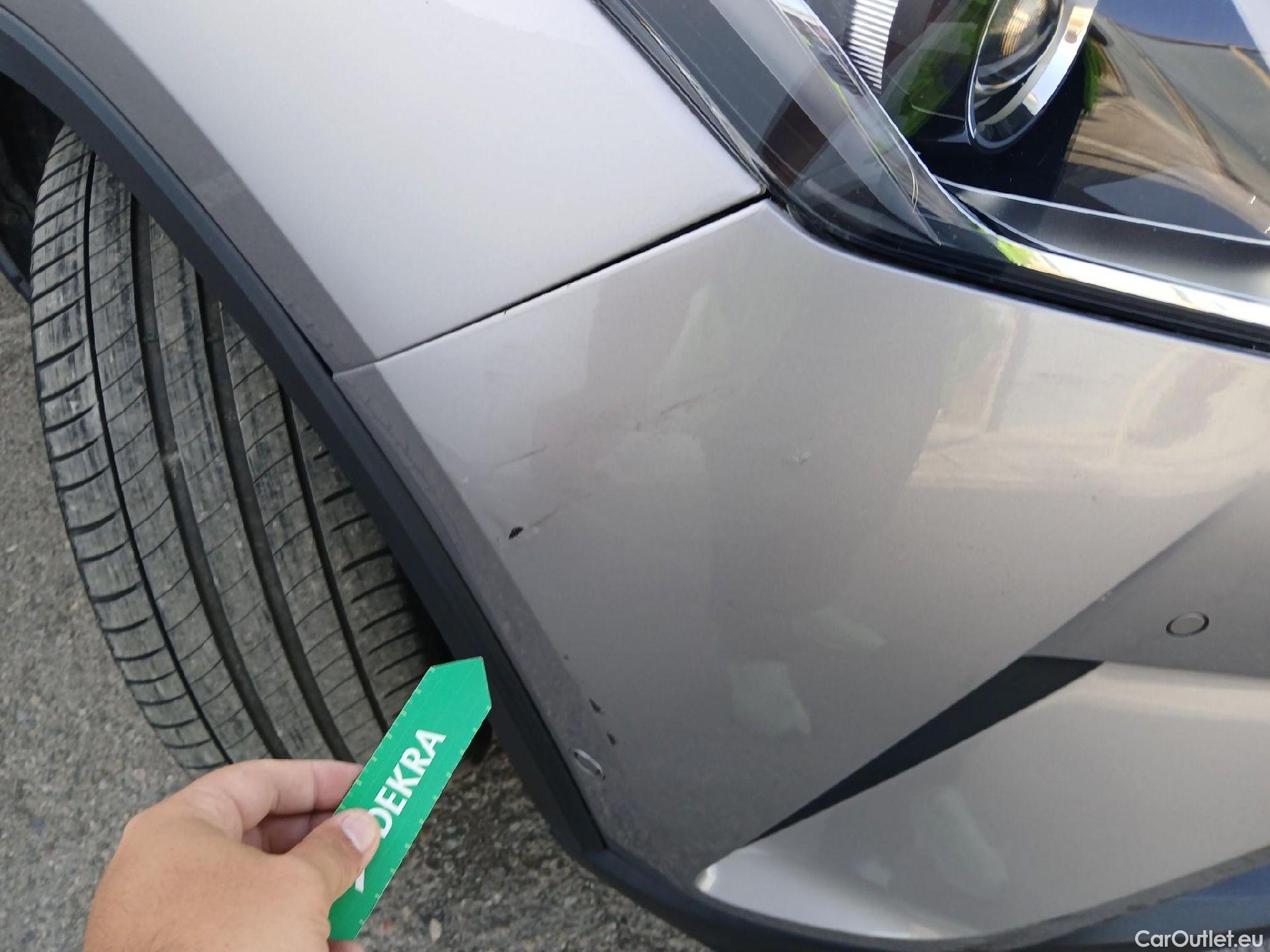  Toyota  C-HR TOYOTA  / 2016 / 5P / todoterreno 1.8 125H Advance (CX) #8