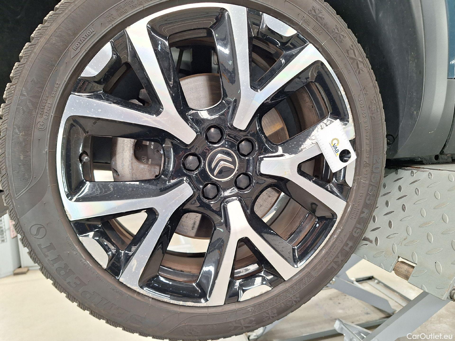  Citroen  C5 Aircross Citroën,  '18, Citroën  Hybrid 225 e-EAT8 Shine 5d #44
