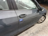  Volkswagen  Golf  Volkswagen Variant VIII 1.0 eTSI 81kW DSG Life Business 5d #48