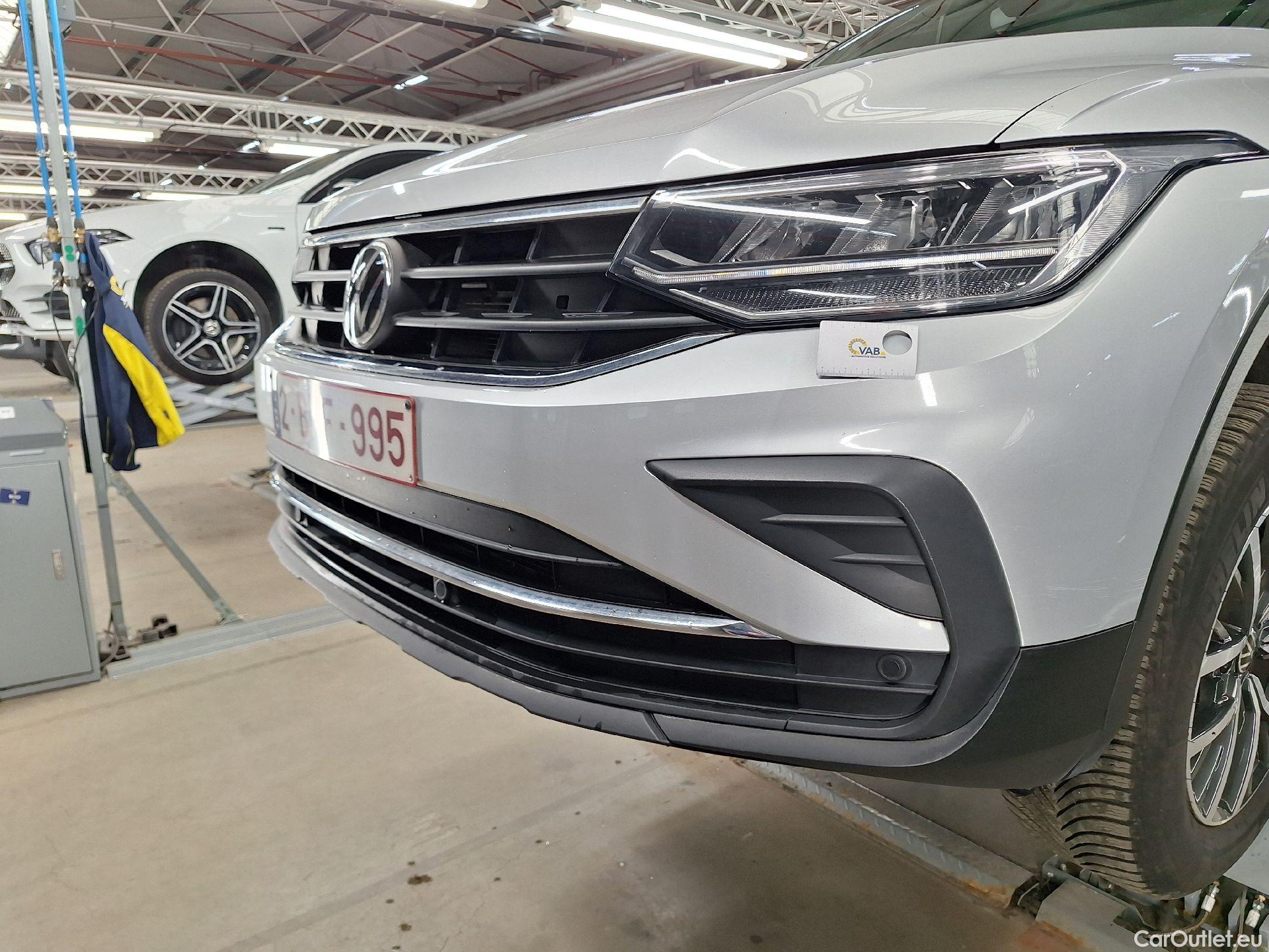  Volkswagen  Tiguan VW,  FL'20, Volkswagen  1.5 TSI 96kW Life 5d #31