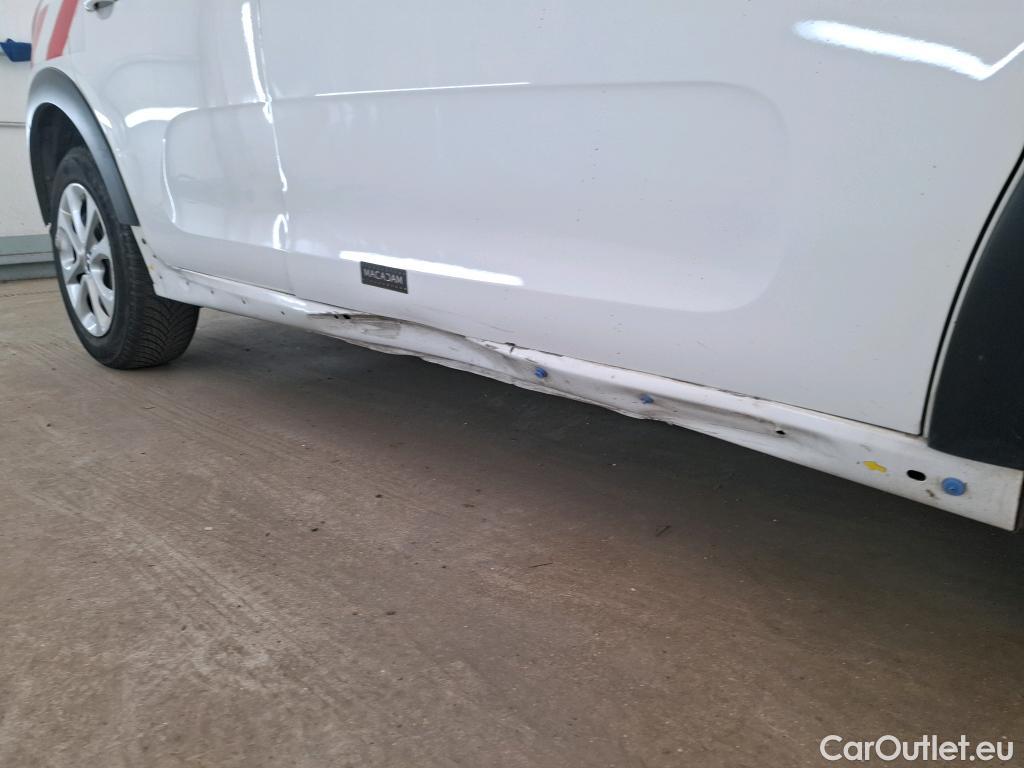  Citroen  C3  Société Feel 1.5 BlueHDI 100CV BVM5 E6dT #3
