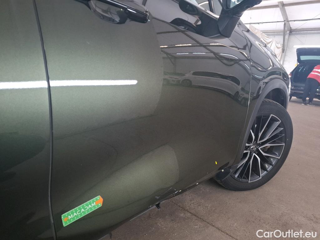  Lexus  NX LEXUS  / 2021 / 5P / SUV 450H+ 4WD Executive #1