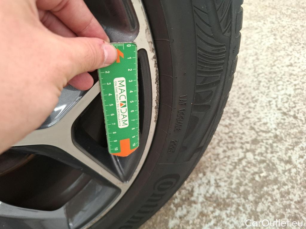  Bmw  X1 Série  sDrive 18 i xLine 1.5 140CV BVA7 E6dT #47