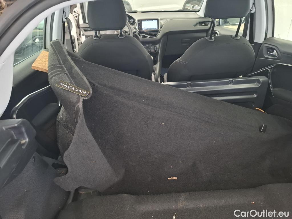  Peugeot  208  Affaire Premium Pack 1.2 80CV BVM5 E6dT #54