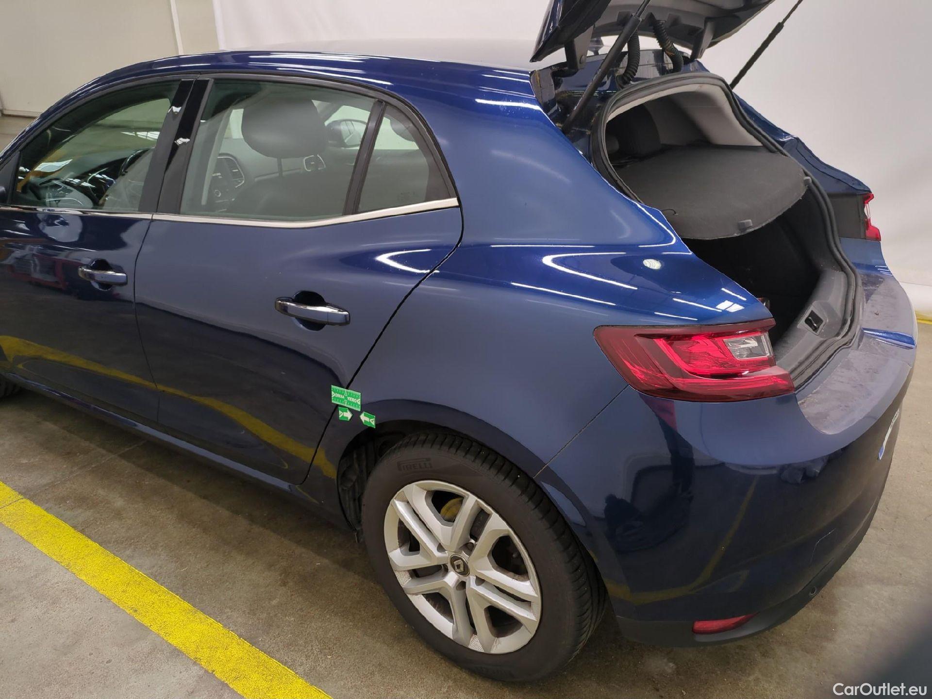  Renault  Megane RENAULT Mégane Berline / 2015 / 5P / Berline Business Blue dCi 95 #1