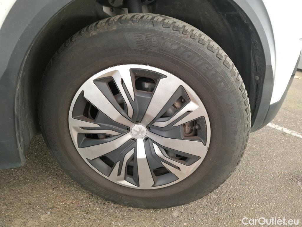  Peugeot  2008  Active Business 1.5 HDi 130CV BVA8 E6d #40