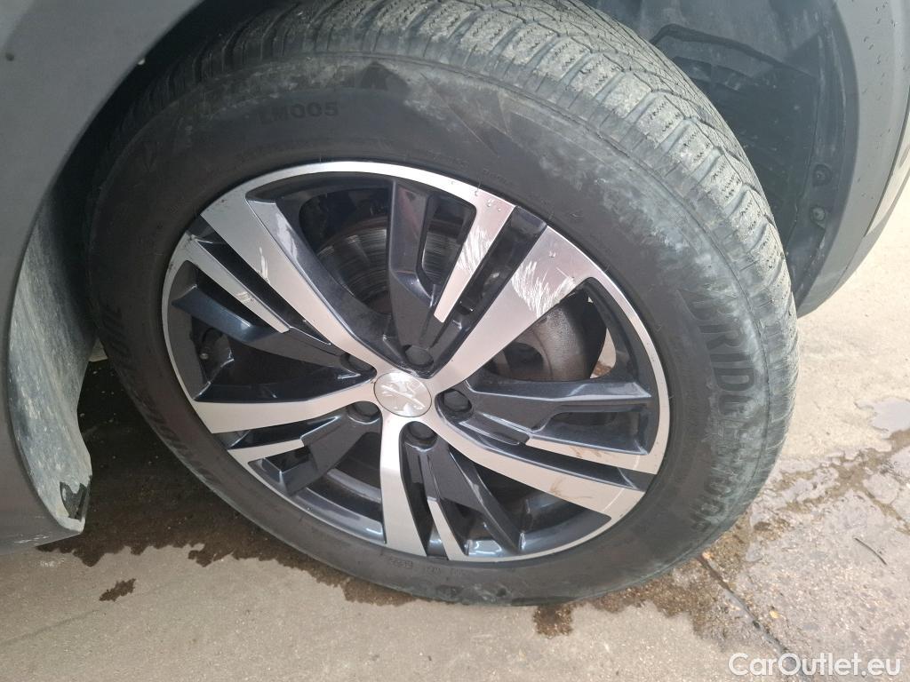  Peugeot  3008  Allure Business 1.2 PureTech 130CV BVA8 E6d #25