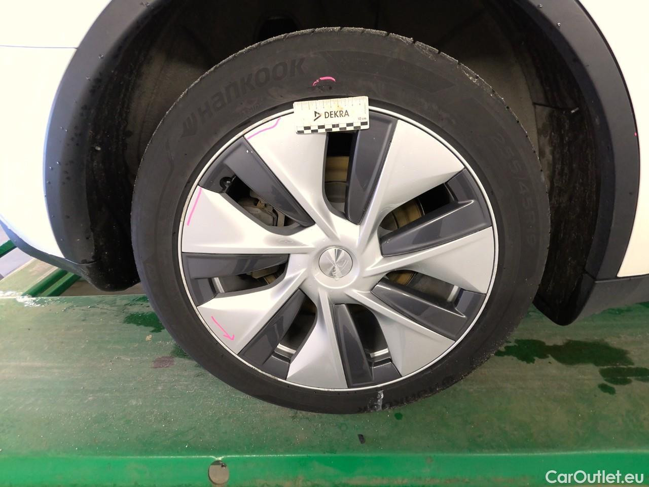  Tesla  Model Y  75kWh Long-Range AWD #7