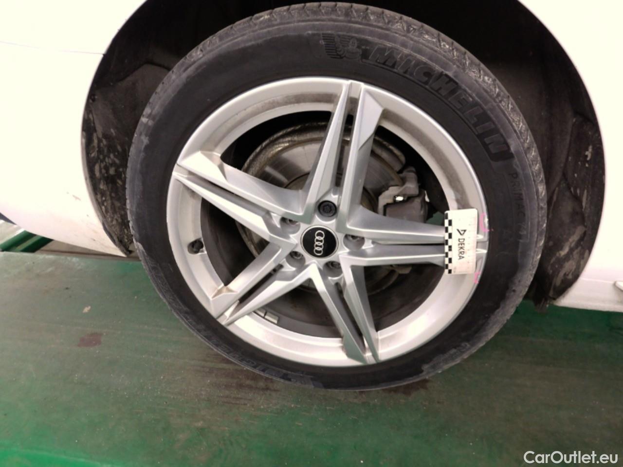  Audi  A4  Av 40TDI Prol Ad Edt qu Aut #10