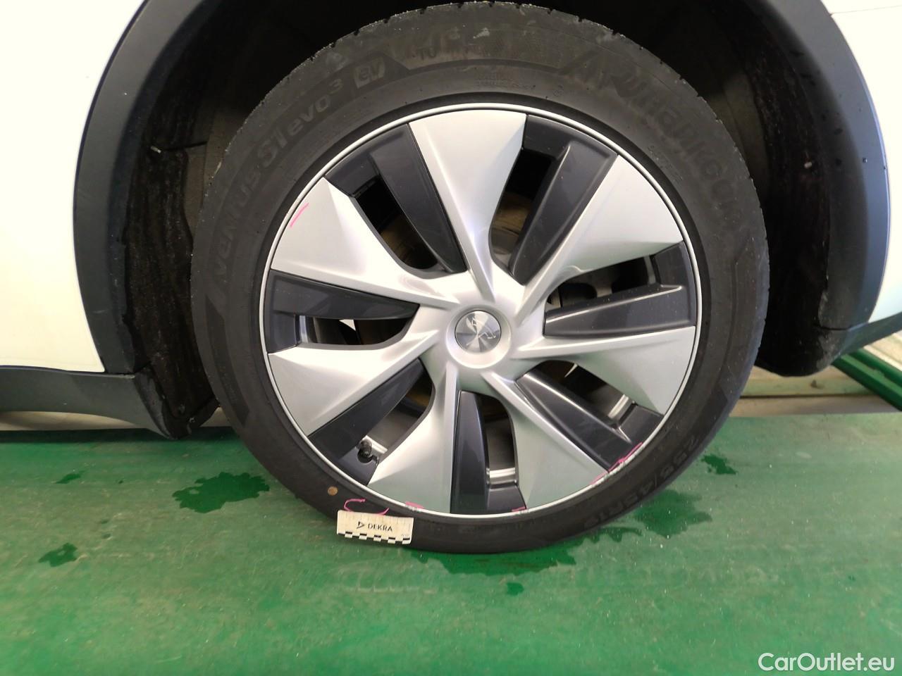  Tesla  Model Y  75kWh Long-Range AWD #14