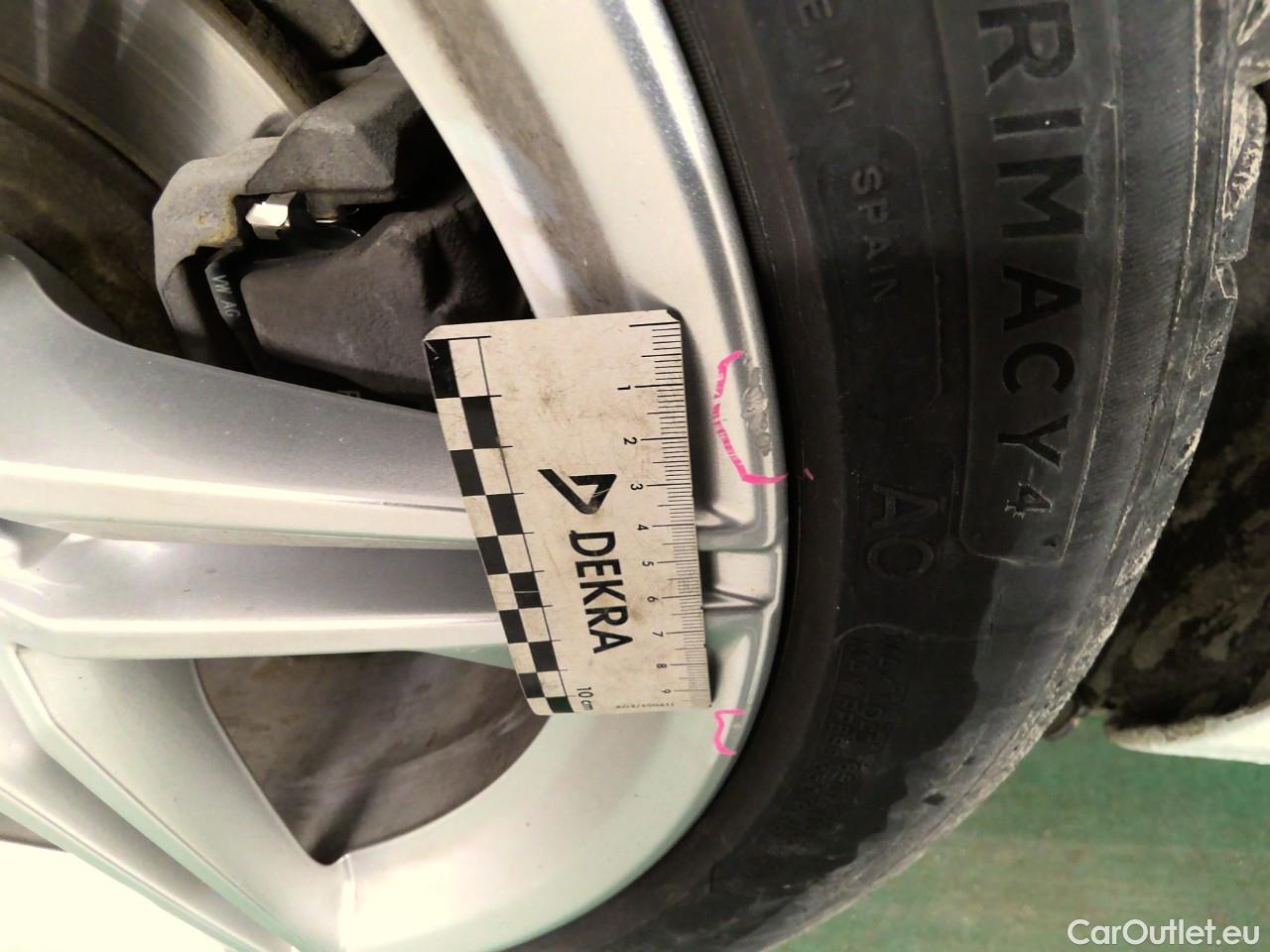  Audi  A4  Av 40TDI Prol Ad Edt qu Aut #9