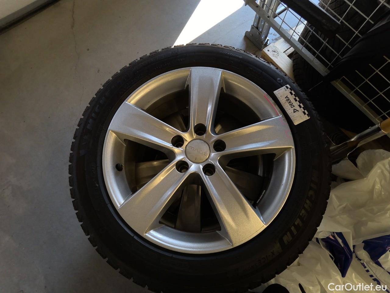  Audi  A4  Av 40TDI Prol Ad Edt qu Aut #3