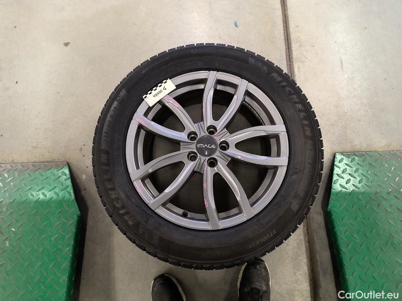  Volvo  XC60  B4D 197 Mom.Ad.Ed.FWD Aut #6