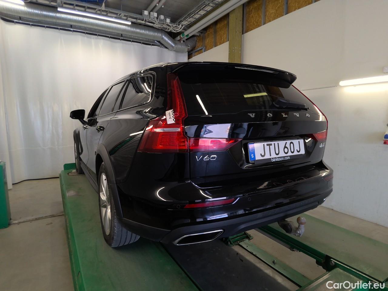  Volvo  V60  CC B4D Ad.Na.P.Ed. AWD Aut #7