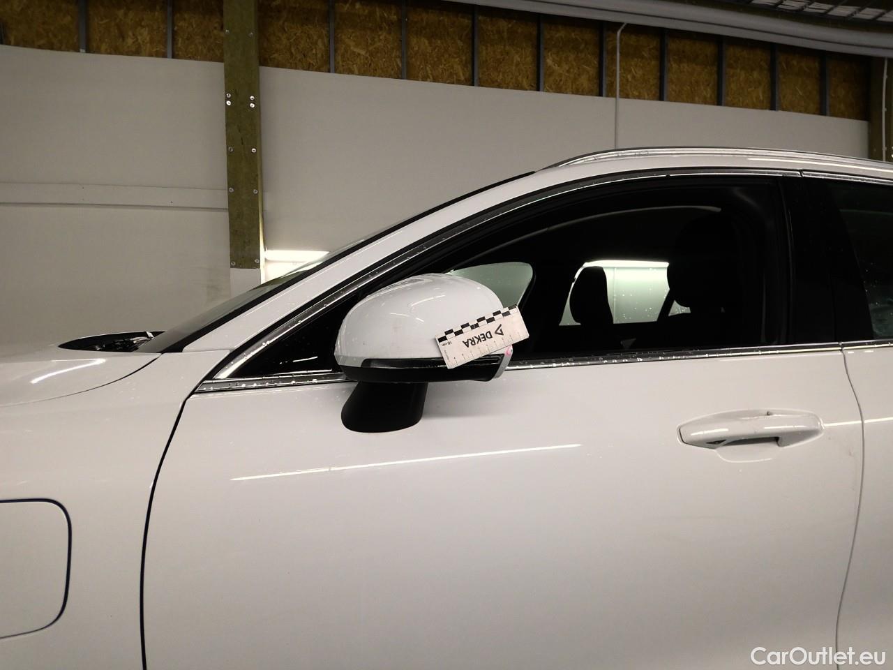  Volvo  V60  T6 350 Ins.Ex.Rec. AWD Aut #13