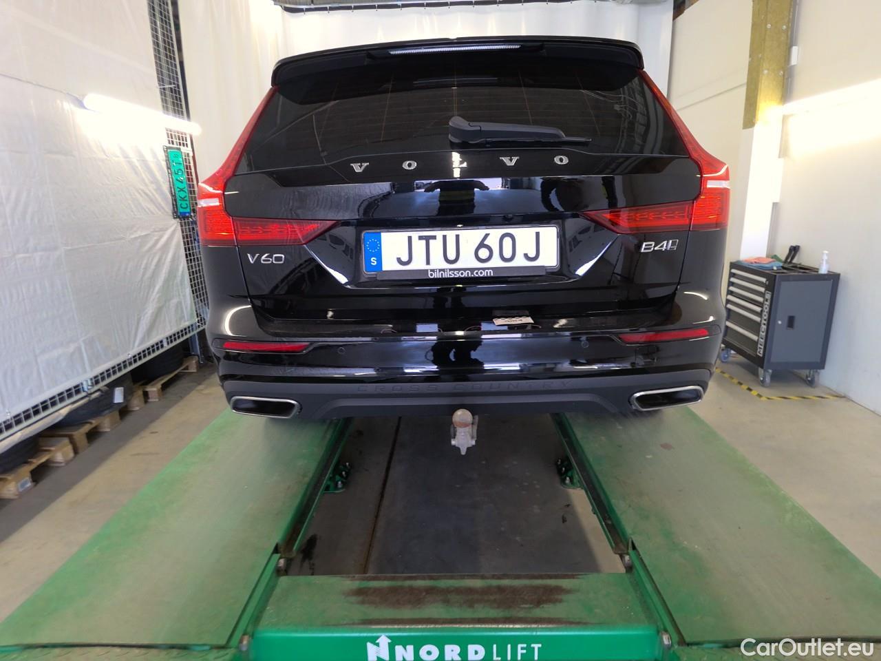  Volvo  V60  CC B4D Ad.Na.P.Ed. AWD Aut #5
