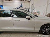  Volvo  V60 VOLVO  / 2019 / 5P / STATION WAGON T6 PLUG-IN AWD AUTOM.INSCR.EXPR. #39