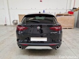  Alfa Romeo   STELVIO ALFA ROMEO / 2017 / 5P / SUV 2.2 TURBO DIESEL 190CV BUSINESS AT8 Q4 #54