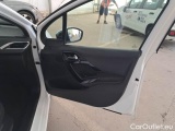  Peugeot  208 PEUGEOT  / 2015 / 5P / BERLINA ALLURE BLUEHDI 75CV #94
