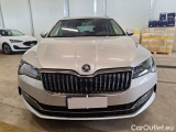  Skoda  Superb SKODA  WAGON / 2019 / 5P / STATION WAGON 2.0 TDI EVO 110KW STYLE DSG #36
