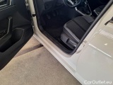  Volkswagen  Polo VOLKSWAGEN  / 2021 / 5P / BERLINA 1.0 TSI STYLE #124
