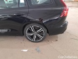  Volvo  V60 VOLVO  / 2018 / 5P / STATION WAGON D4 GEARTRONIC R-DESIGN #82