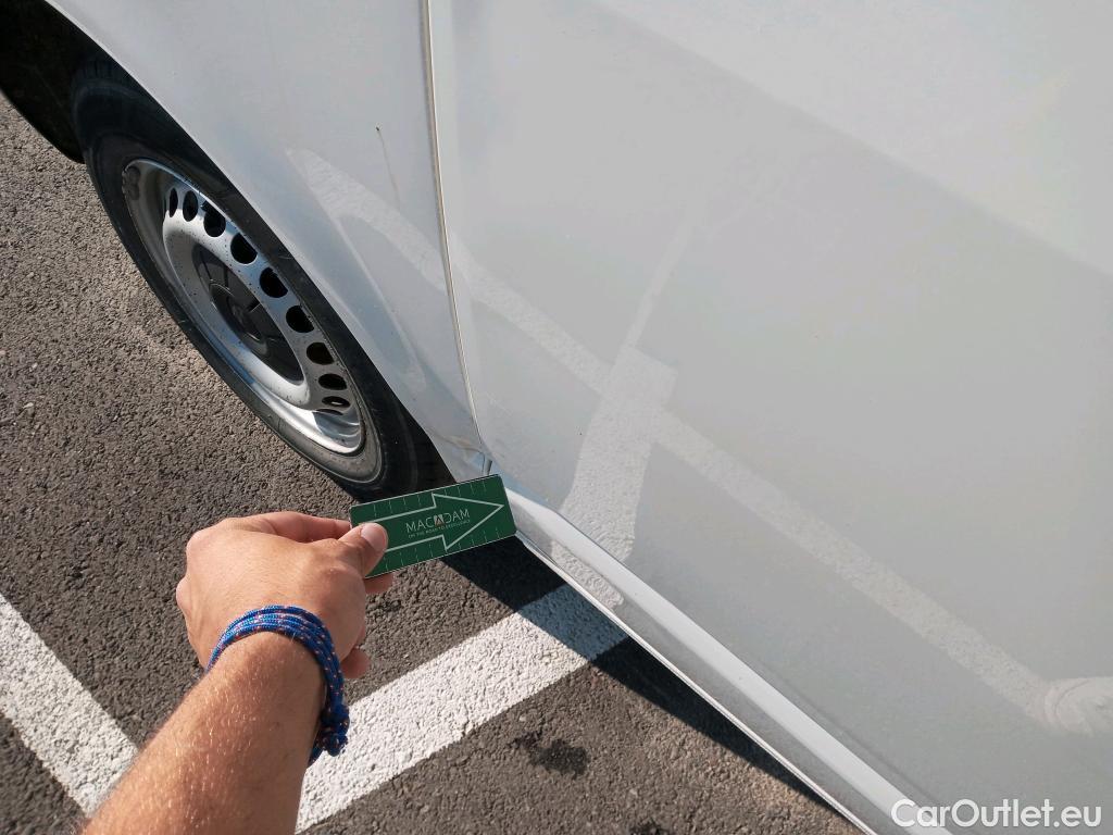  Land Rover  Discovery VOLKSWAGEN Transporter / 2020 / 4P / furgón Furgón Corto TN 2.0 TDI 81kW (110CV) #5