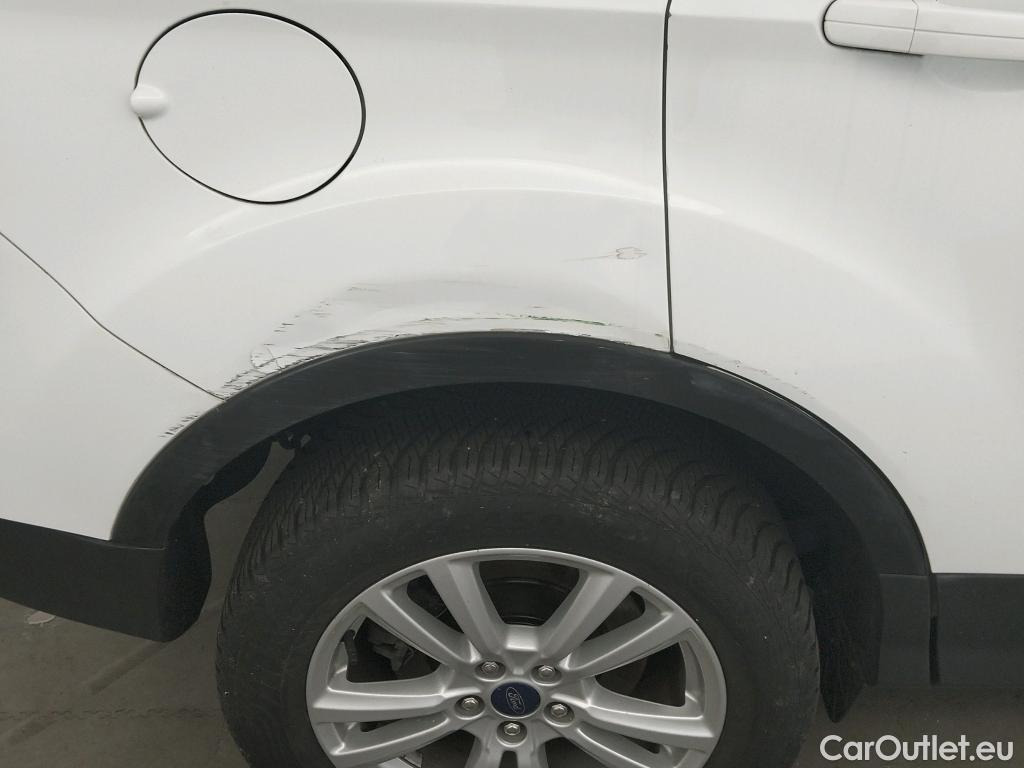  Ford  Kuga FORD  / 2016 / 5P / todoterreno 1.5 EcoBoost 88kW 4x2 Trend+ (CX) #38