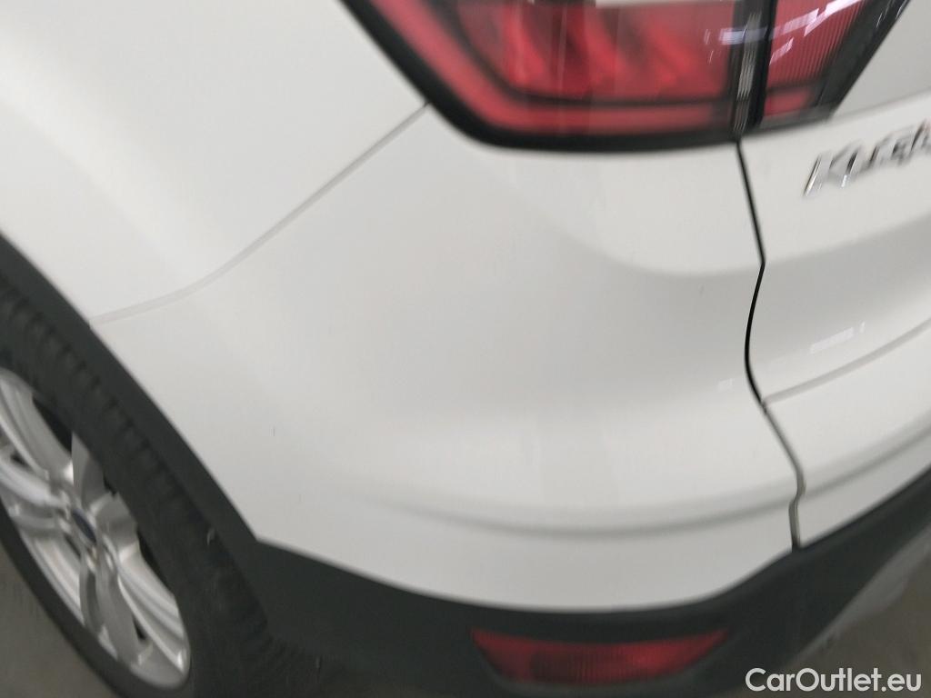  Ford  Kuga FORD  / 2016 / 5P / todoterreno 1.5 EcoBoost 88kW 4x2 Trend+ (CX) #49