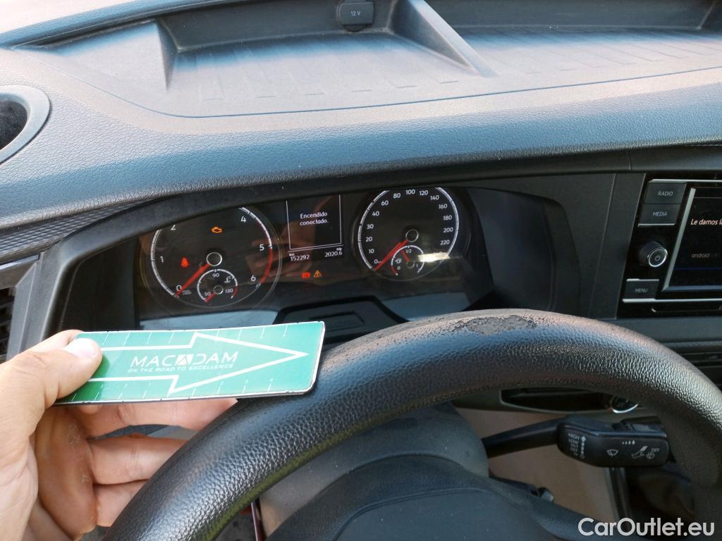  Land Rover  Discovery VOLKSWAGEN Transporter / 2020 / 4P / furgón Furgón Corto TN 2.0 TDI 81kW (110CV) #1