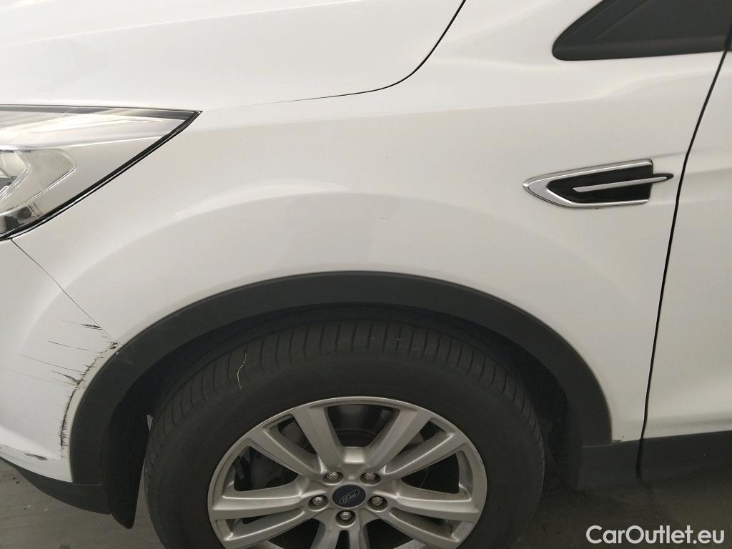  Ford  Kuga FORD  / 2016 / 5P / todoterreno 1.5 EcoBoost 88kW 4x2 Trend+ (CX) #42