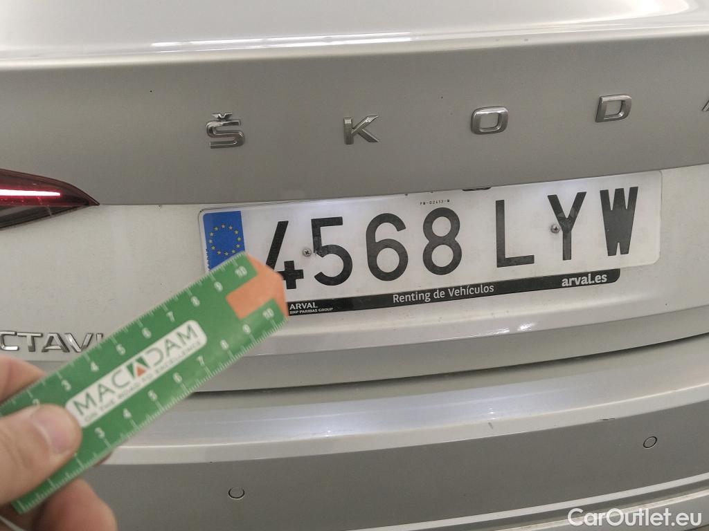  Skoda  Octavia SKODA  / 2020 / 5P / berlina con portón 2.0 TDI 85kW (115 CV) Manual Ambition #22