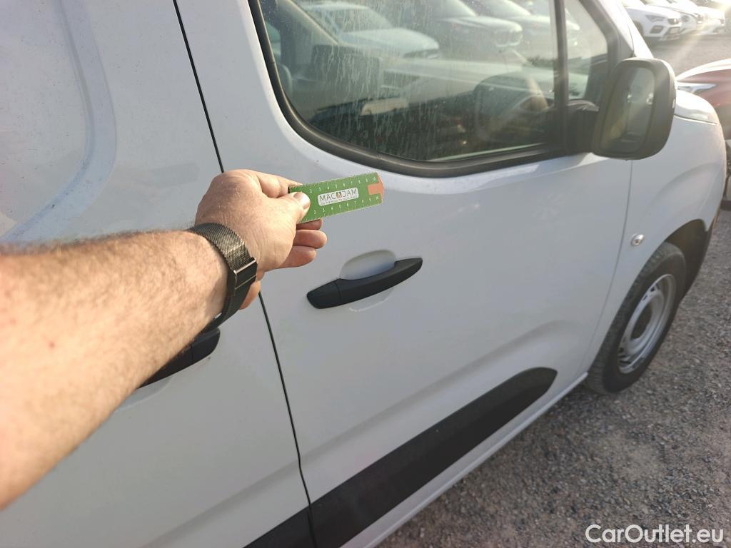  Peugeot  Partner PEUGEOT  / 2018 / 4P / furgón derivado de turismo Premium Standard 600kg BlueHDi 73kW #54