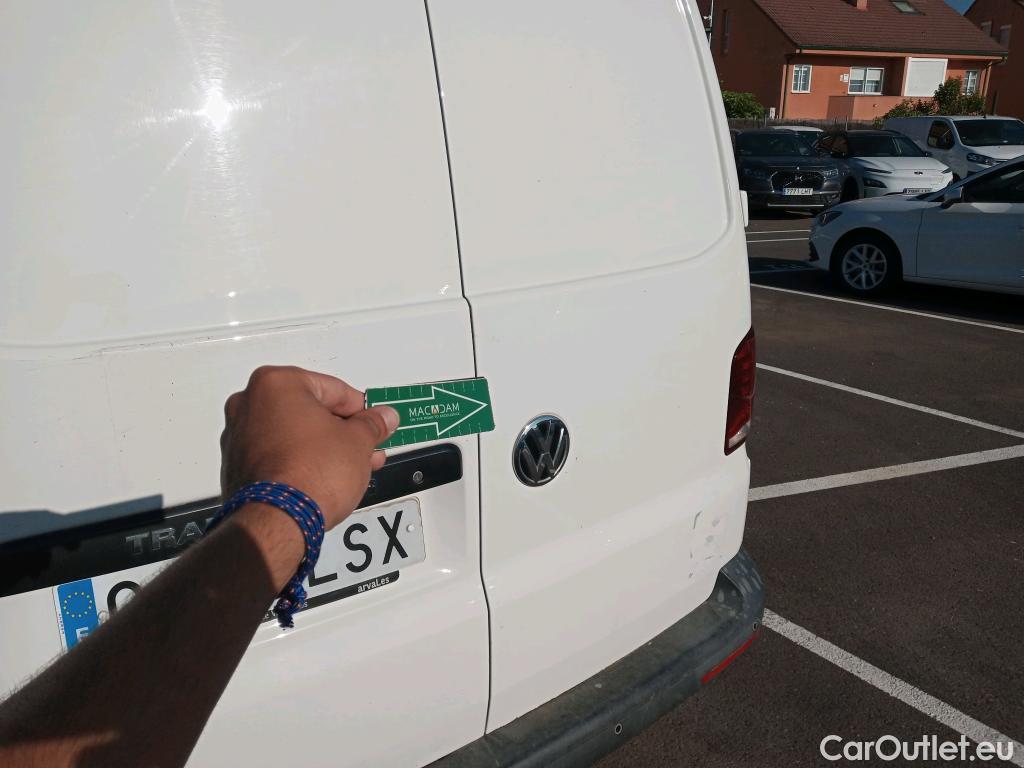 Land Rover  Discovery VOLKSWAGEN Transporter / 2020 / 4P / furgón Furgón Corto TN 2.0 TDI 81kW (110CV) #16